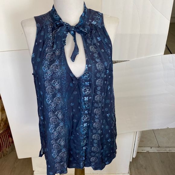 Blue printed tie front open back no fabric content possible rayon brand new - Picture 1 of 5
